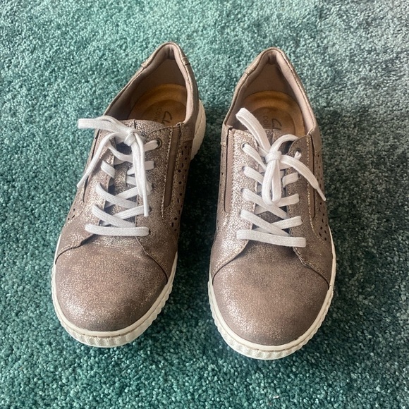 Clarks Shoes - Clarks Collection Caroline Ella Leather Casual Sneakers Metallic Women's 8.5